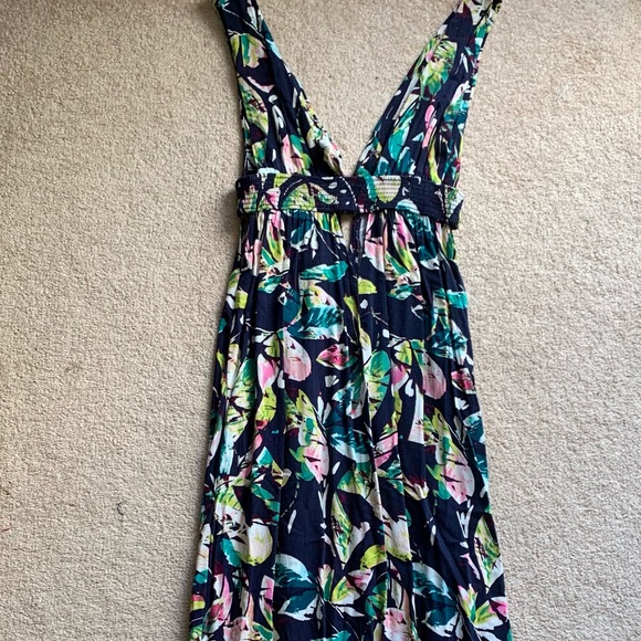 Floral Maxi dress! - Picture 2 of 3